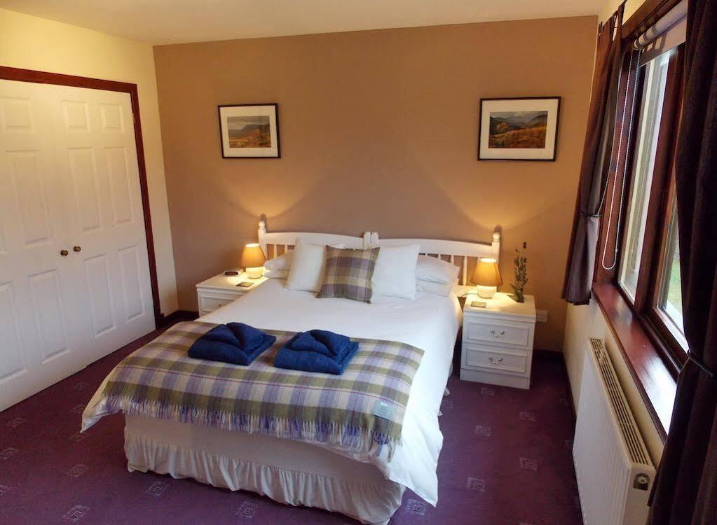 Serendipity Bed And Breakfast Dalchreichart Eksteriør bilde